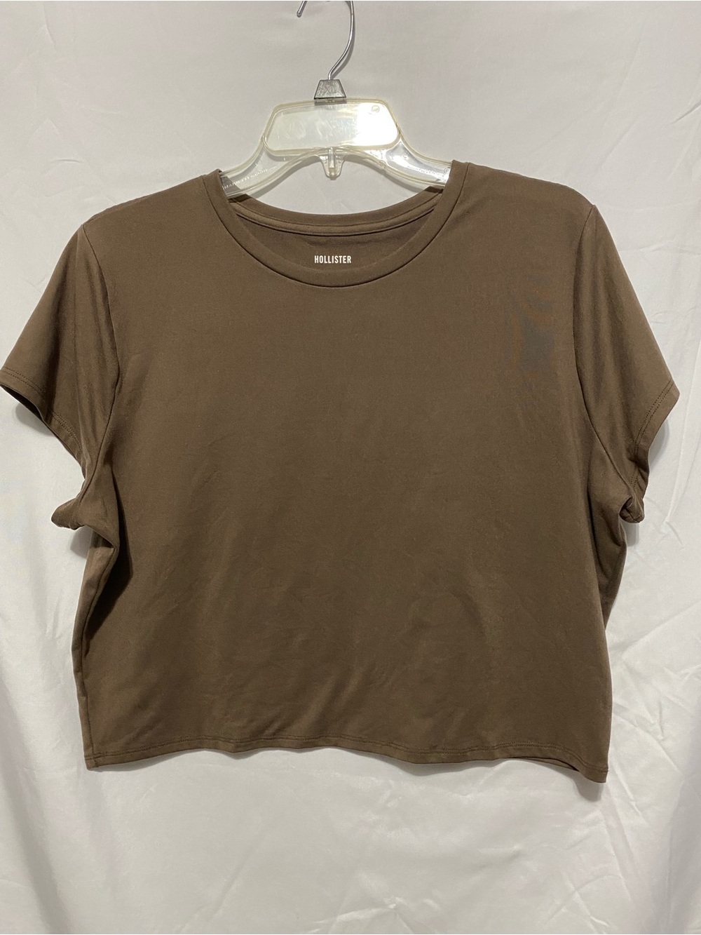 Hollister Women's Short Sleeve Crewneck Tee in Chocolate Brown